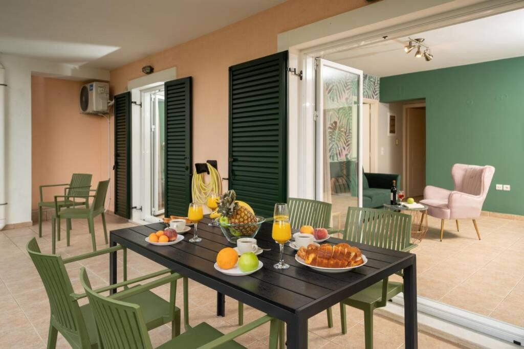 Central & Elegant Suite With Private Garden Argostoli  Ngoại thất bức ảnh
