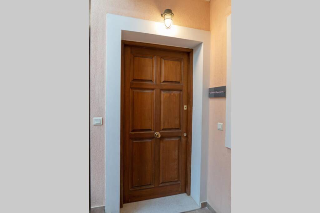 Central & Elegant Suite With Private Garden Argostoli  Ngoại thất bức ảnh