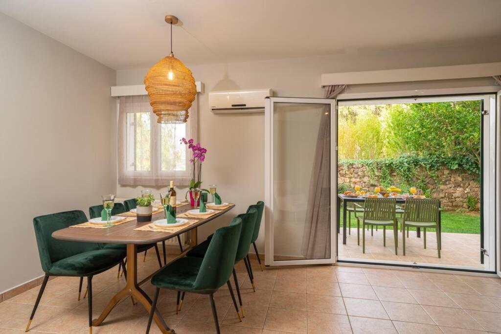 Central & Elegant Suite With Private Garden Argostoli  Ngoại thất bức ảnh