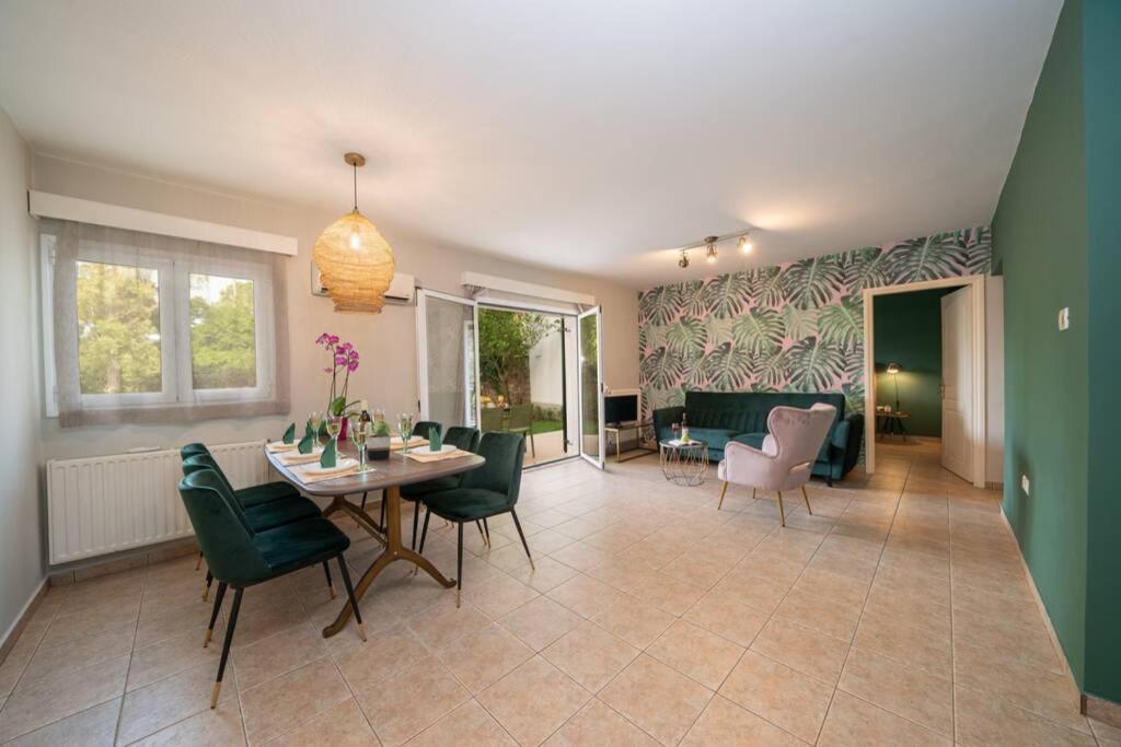 Central & Elegant Suite With Private Garden Argostoli  Ngoại thất bức ảnh