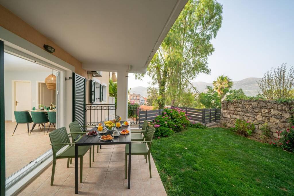 Central & Elegant Suite With Private Garden Argostoli  Ngoại thất bức ảnh